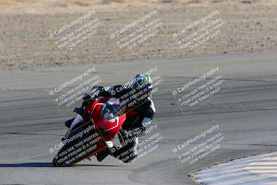 media/Jan-08-2022-SoCal Trackdays (Sat) [[1ec2777125]]/Turn 10 (2pm)/